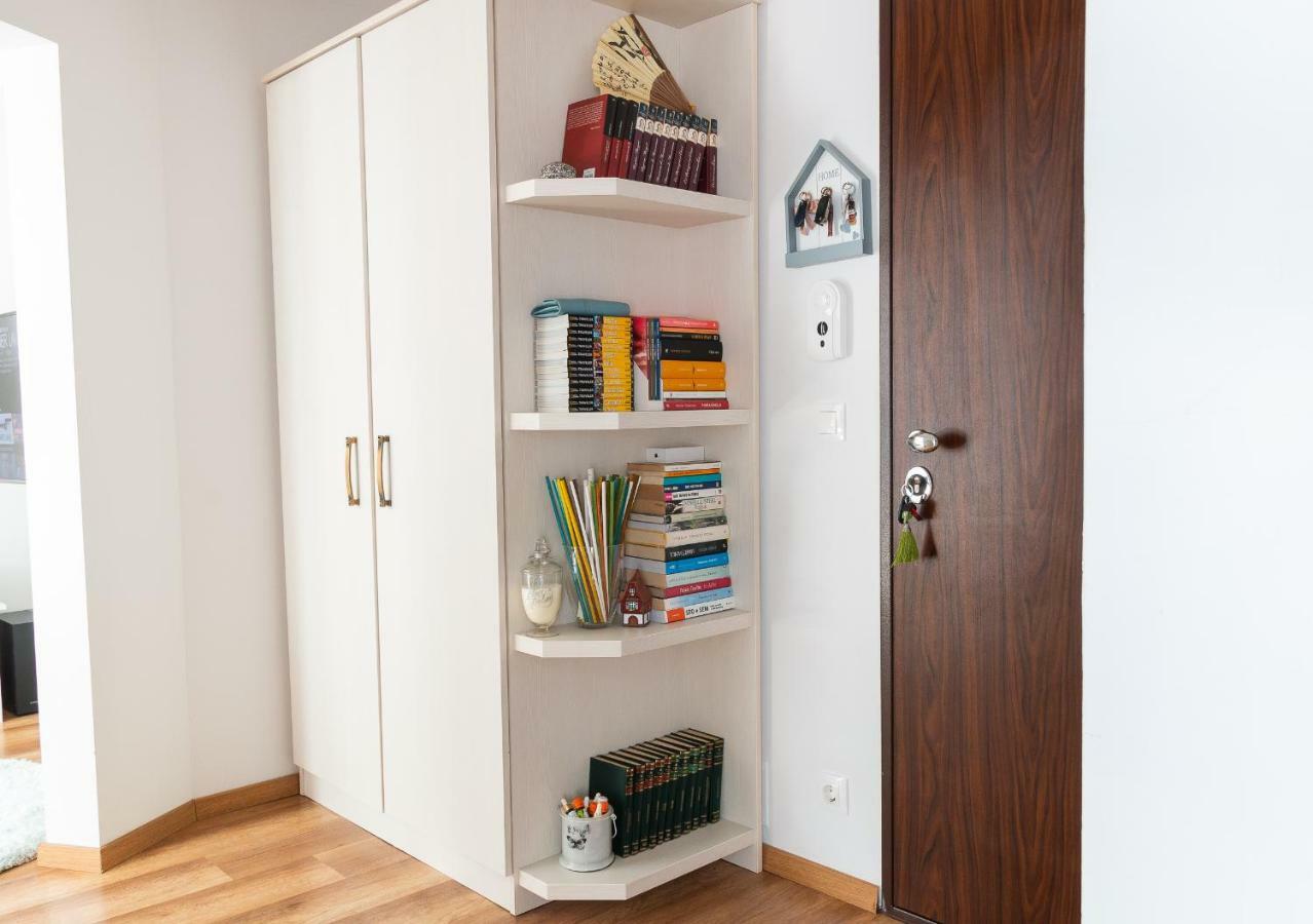 Cozy Flat In The Heart Of The City Oradea Bagian luar foto